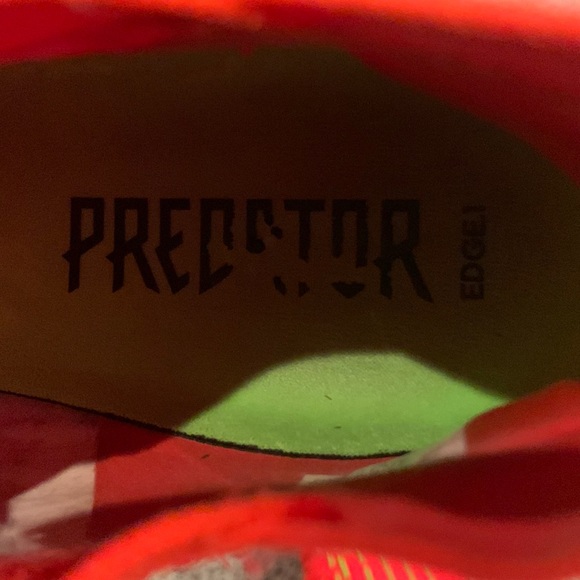 Predator Edge.1 - Picture 6 of 6